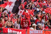 0-1！曼联又输了！红牌漏判？VAR这次是“明察秋毫”还是“选择性失明”？